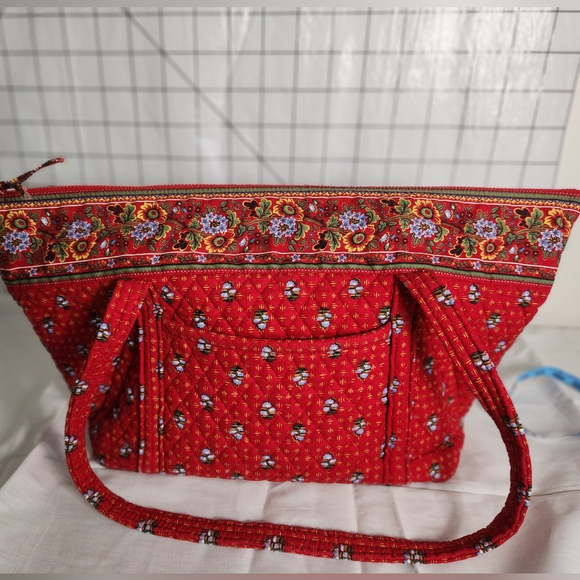 Vera Bradley Handbags - Vera Bradley Tote